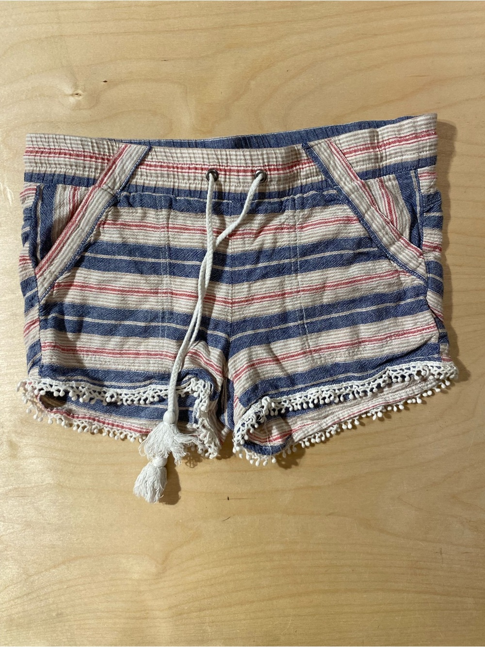 Rewind Striped Blue and Cream Women's Drawstring Shorts Small (RI)